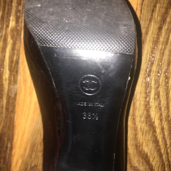 Authentic Chanel patent leather shoes size 8 1/2 - Picture 3 of 8